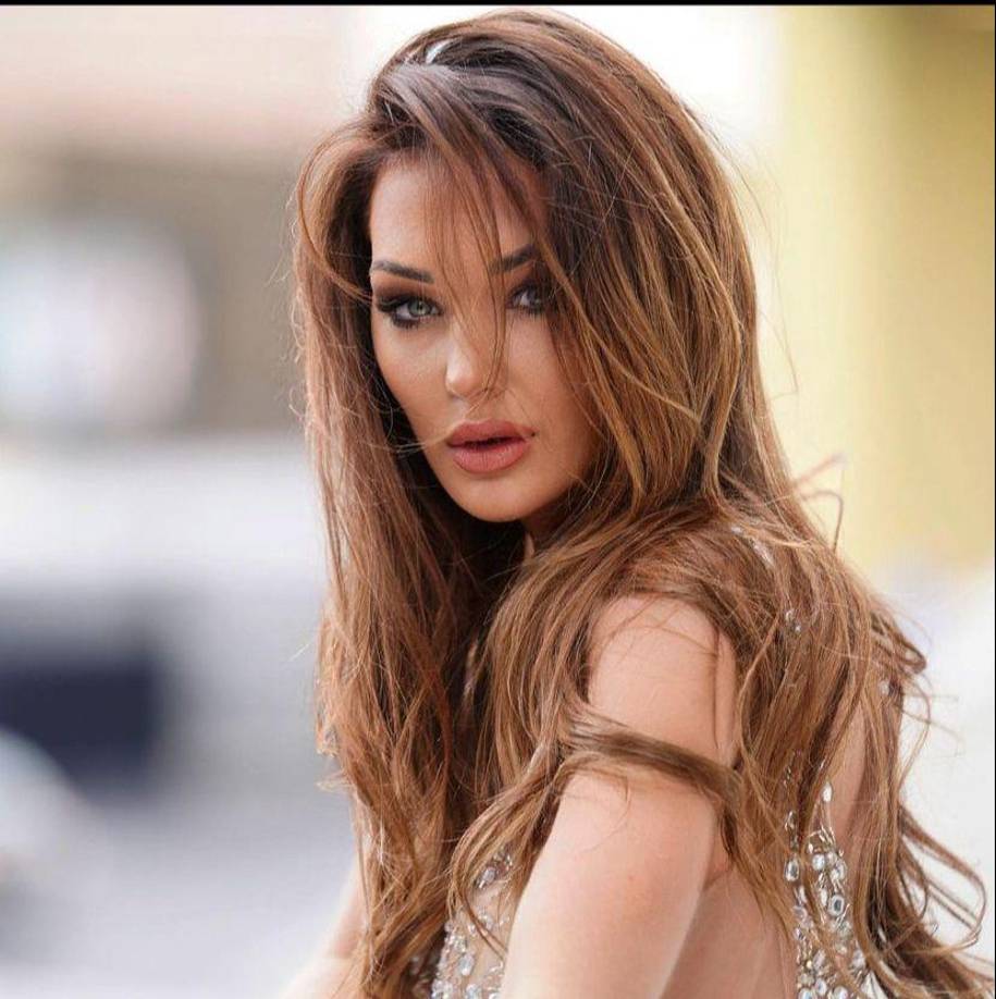 De acuerdo con medios internacionales, la joven de 23 años está grave en el hospital.