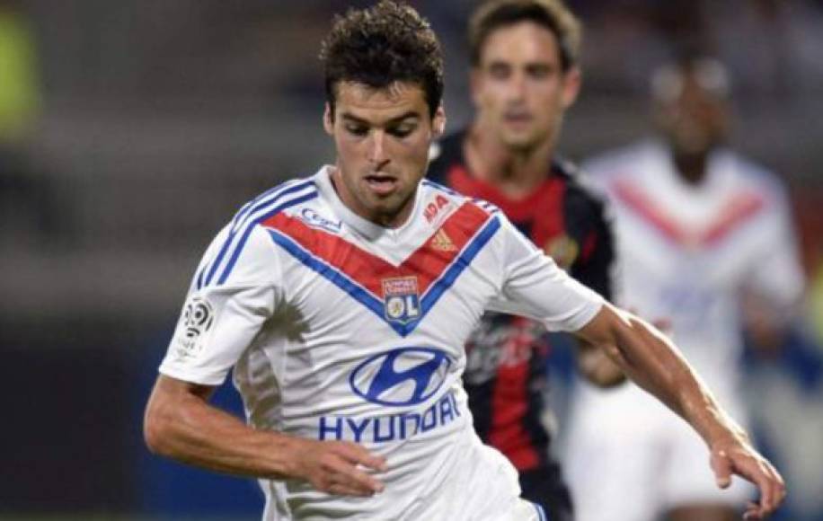 Yoann Gourcuff: Centrocampista francés de 34 años de edad.