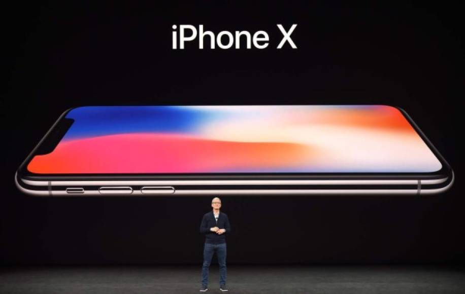La presentación de los nuevos productos de Apple, entre los que destaca el iPhone X, que conmemora el décimo aniversario del lanzamiento del icónico teléfono, constituye uno de los eventos tecnológicos más importantes de año. <br/>Así se vivió el magno evento.