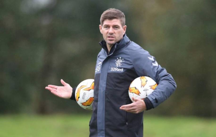 Según el Daily Mirror el entrenador de los Rangers, Steven Gerrard, habría rechazado una oferta para convertirse en el nuevo técnico el Newcastle United.