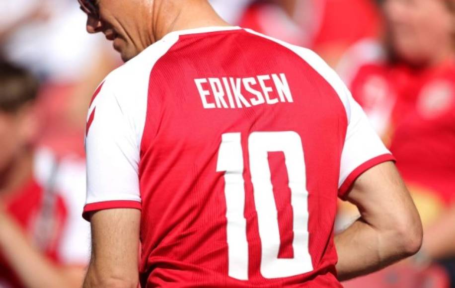 La camiseta con el número 10 de Eriksen predominó en el duelo Dinamarca-Bélgica.<br/><br/>Foto EFE