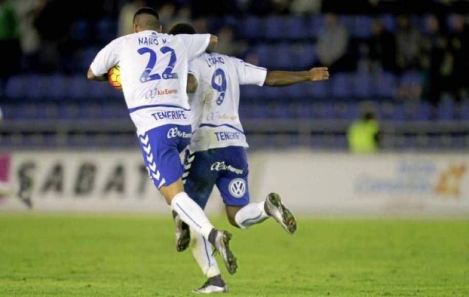 El Eibar anuncia un principio de acuerdo con el Tenerife para el traspaso de Nano al club armero. El delantero, compañero del hondureño Anthony 'Choco' Lozano en el atarque del Tenerife, viajará a Eibar en las próximas horas para la firma del contrato y el pertinente reconocimiento médico.