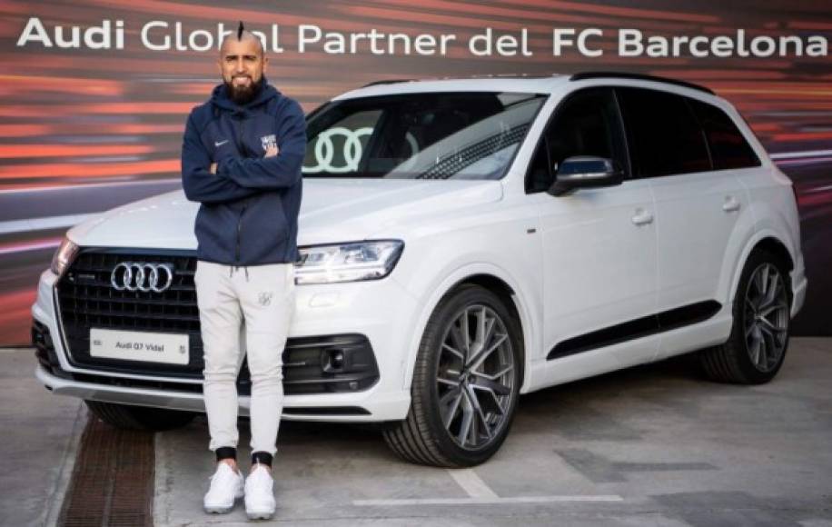 Arturo Vidal: El centrocampista chileno se decantó por un Q7 50 TDI quattro tiptronic.