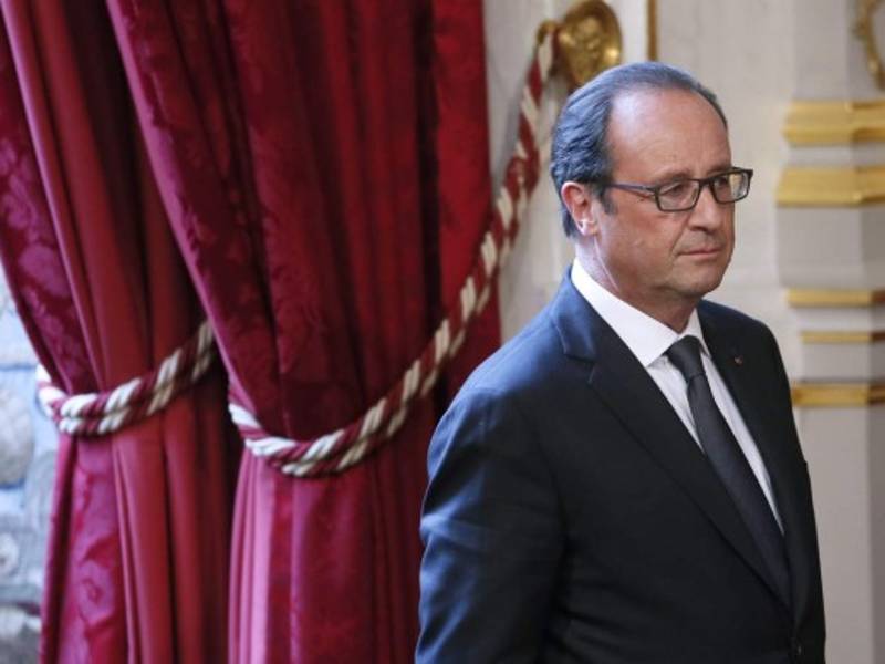 El presidente francés Francois Hollande se encuentra en su punto más bajo de popularidad.
