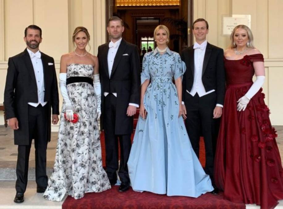 Los cuatro hijos mayores del presidente estadounidense, Donald Trump, lo acompañaron en su visita de Estado al Reino Unido, donde cautivaron a los británicos con su elegancia y estilo.