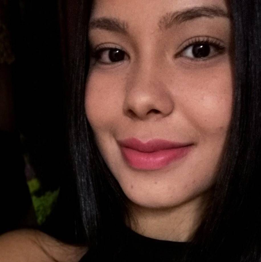 Sicarios matan por error a una joven, las balas eran para su novio