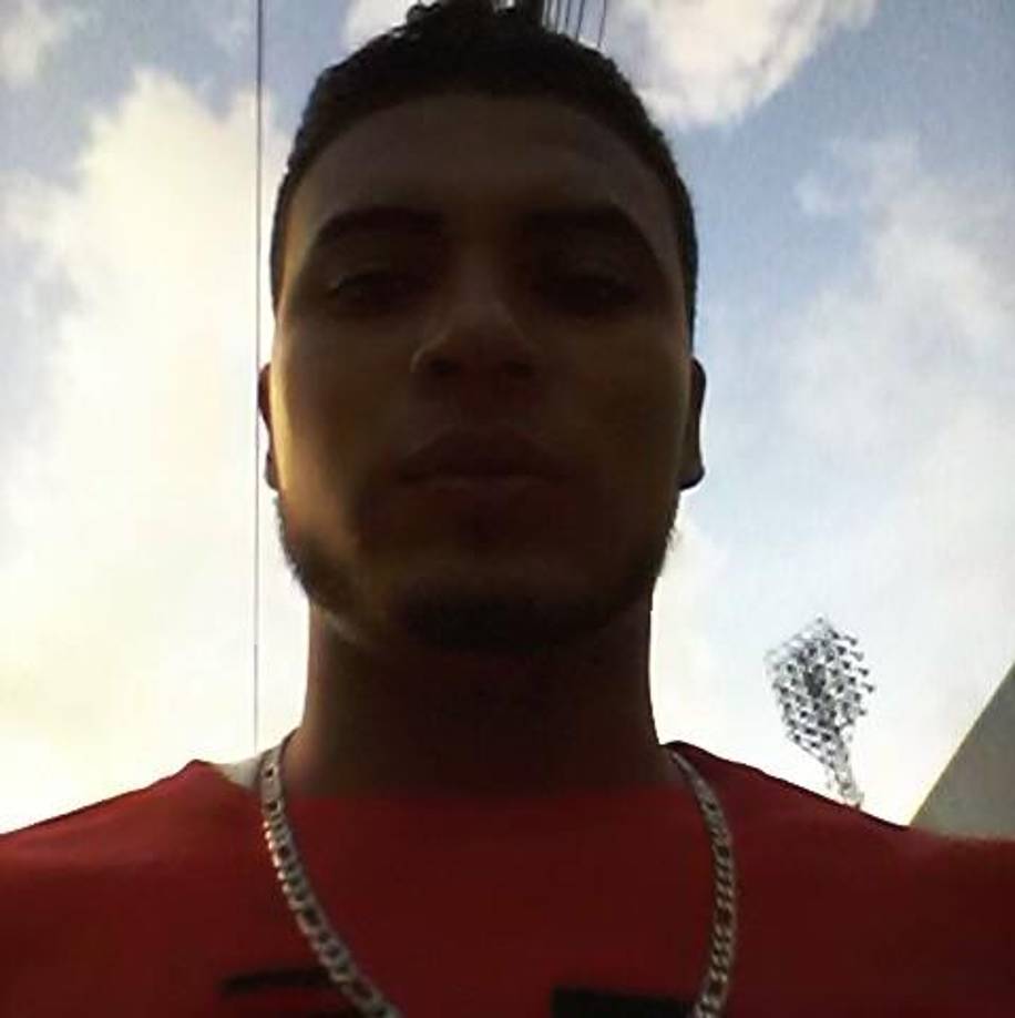 Su hijo, quien lo acompañaba, fue identificado como Harrison Mejía.