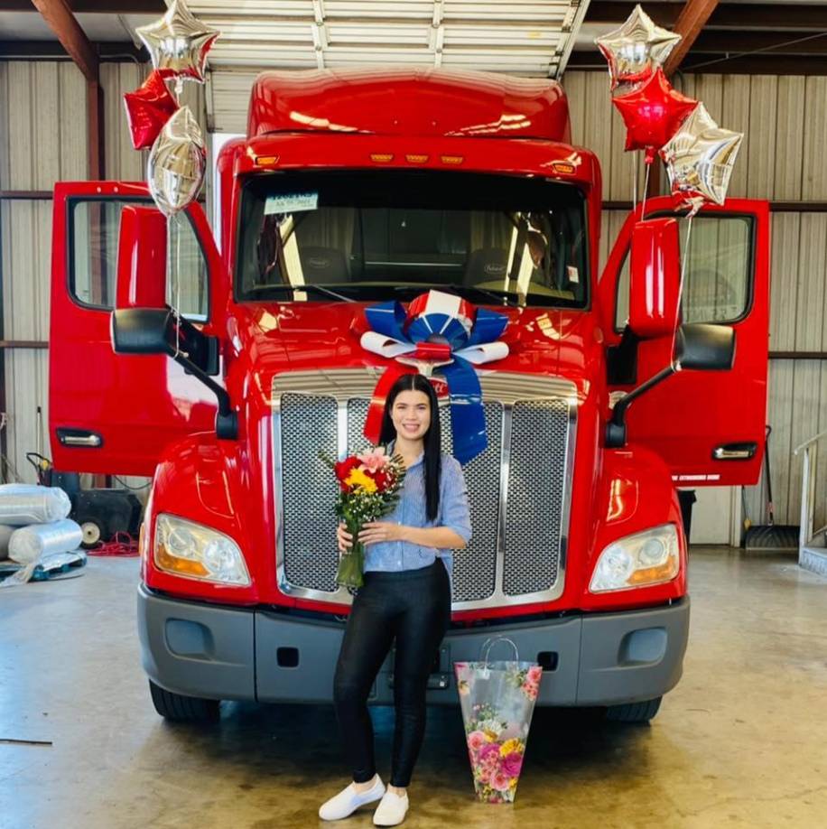 Sólo se detiene para atender las necesidades básicas de su bebé, como darle leche, cambiarle su pañal, etcétera.