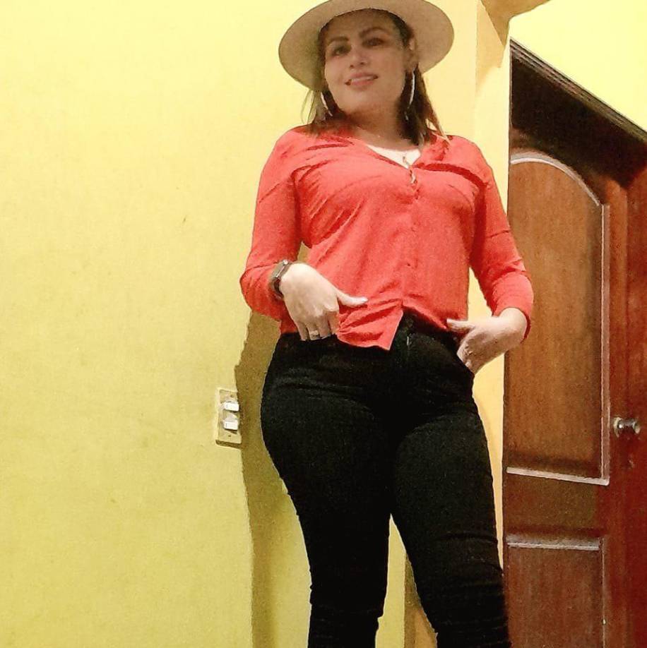 El cuerpo de Norma yacía en la calle, mientras que los dos hombre fueron trasladados a un clínica privada de Morazán.