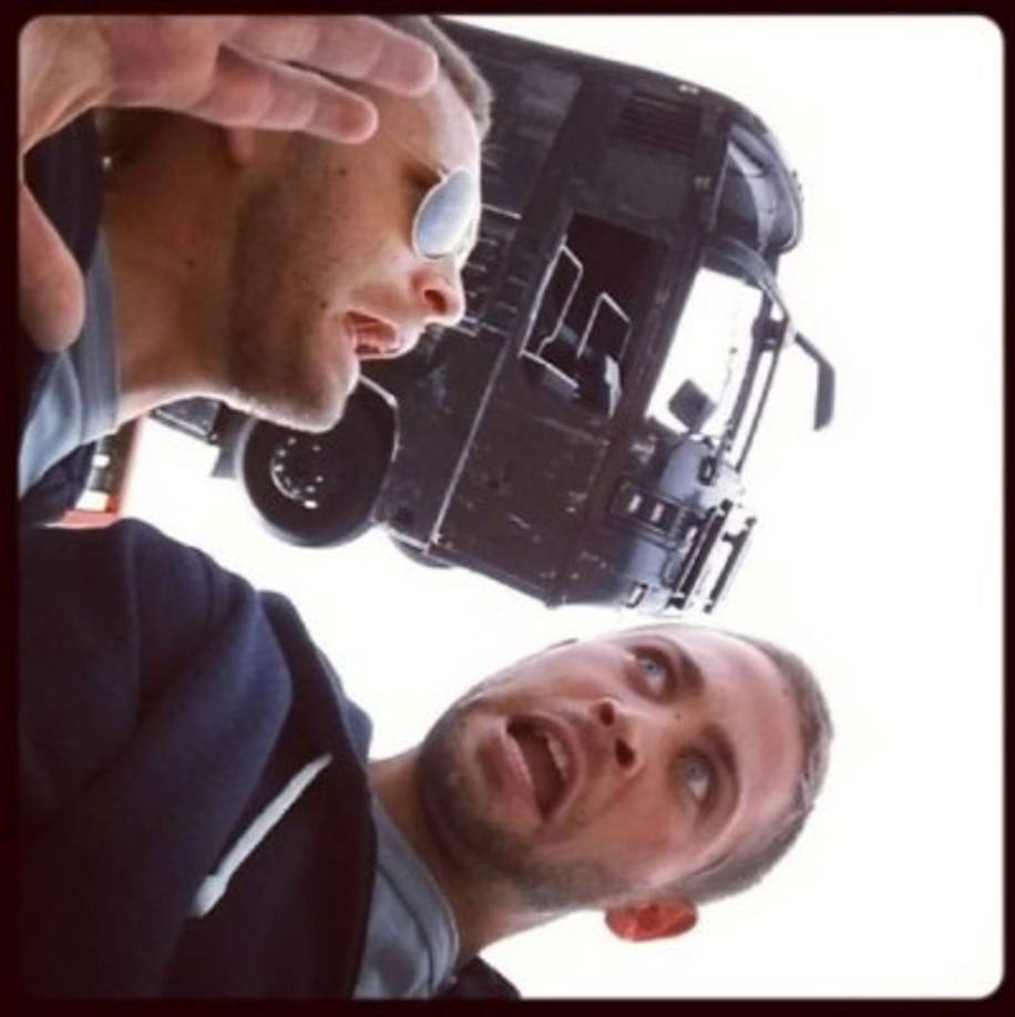 Una de las primeras escenas de acción (dentro de un bus) fue grabada por los hermanos Walker.