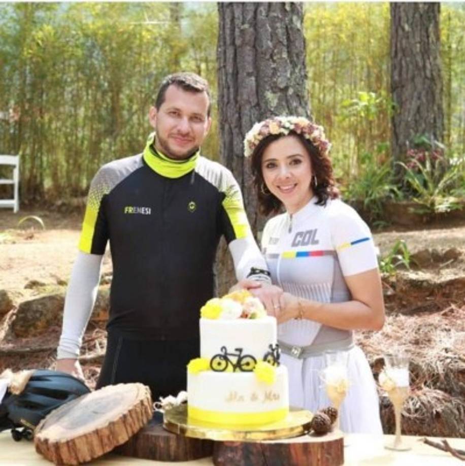 La privada recepción de la boda fue auténtica y soñada. El día perfecto para una novia es siempre, estar al lado de su amado, no de un gasto exorbitante