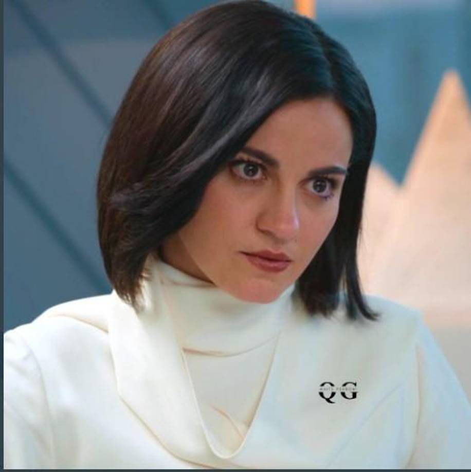 Para descubrirla, tendrá que conocer sus tres caras, tras saber que, al nacer, fue <b>separada de sus dos hermanas idénticas</b>.