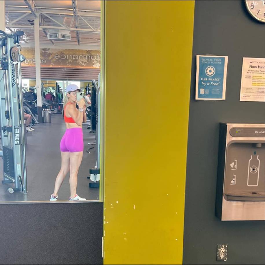 El sepelio de Fabiana fue el miércoles 24 de enreo en el cementerio San José, en la ciudad de Tela, en donde amigos dieron sus muestras de pesar a los familiares.