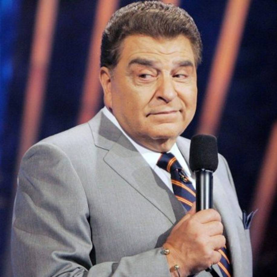 Aunque ha recibido propuestas de otros canales a él le resulta complicado imaginarse en otro que no sea el Canal 13. “Me resultaría difícil, porque llevo 57 años allí, porque soy parte de su historia y porque honestamente todavía mi nombre en este canal tiene valor. No sé si los que están allá piensan igual que yo”.