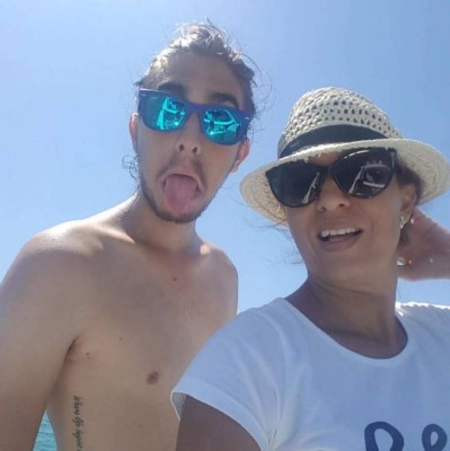 Tony Castro es hijo de Antonio Castro y Lisette Ulloa