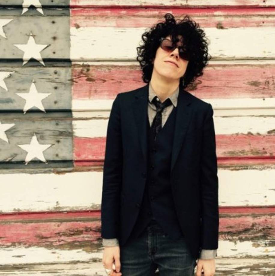 Lost on you, el cuarto álbum de Laura, es el primero editado en España y fue número uno su single homónimo en 2016.