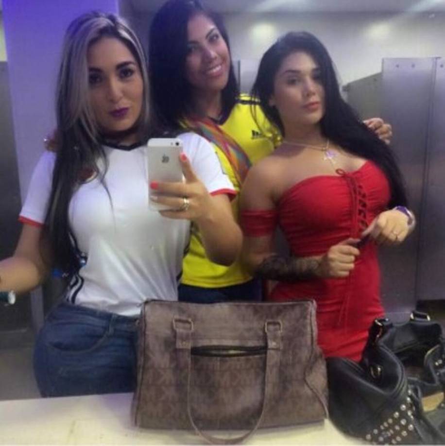 Las hermanas del volante colombiano fichado por el Olimpia son Martha Isabel (izquierda), Johana (centro( y Verónica (derecha).