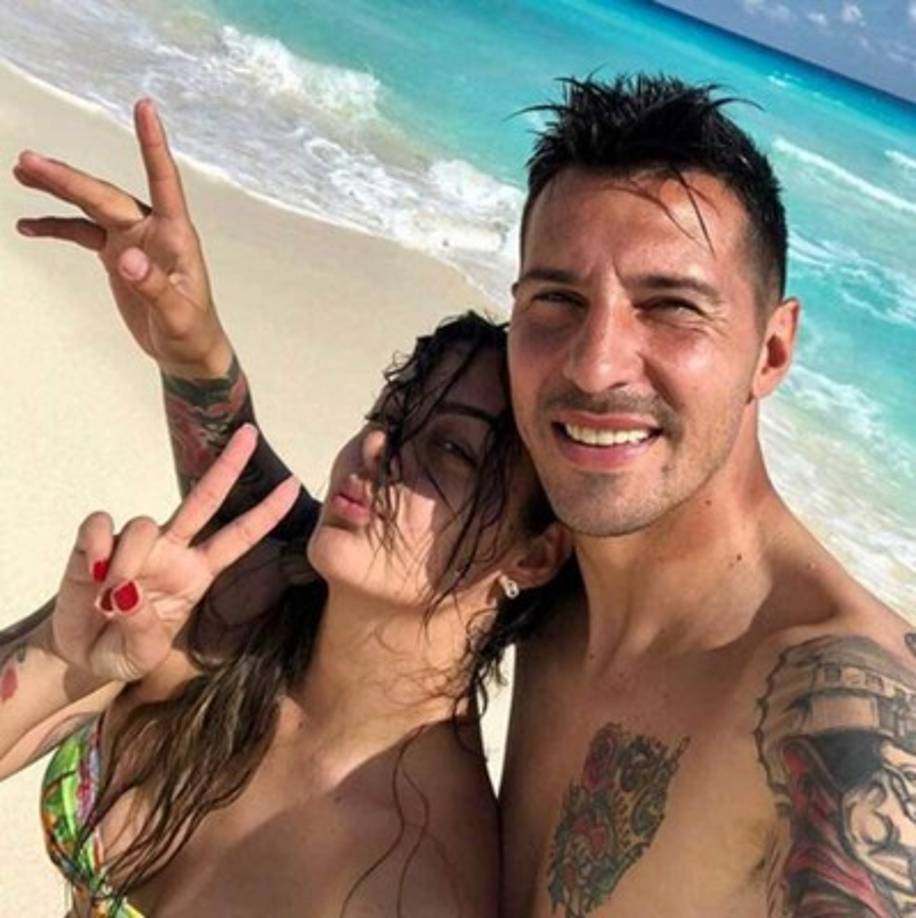 Jonathan Fabbro está en pareja hace seis años con la modelo Larissa Riquelme.