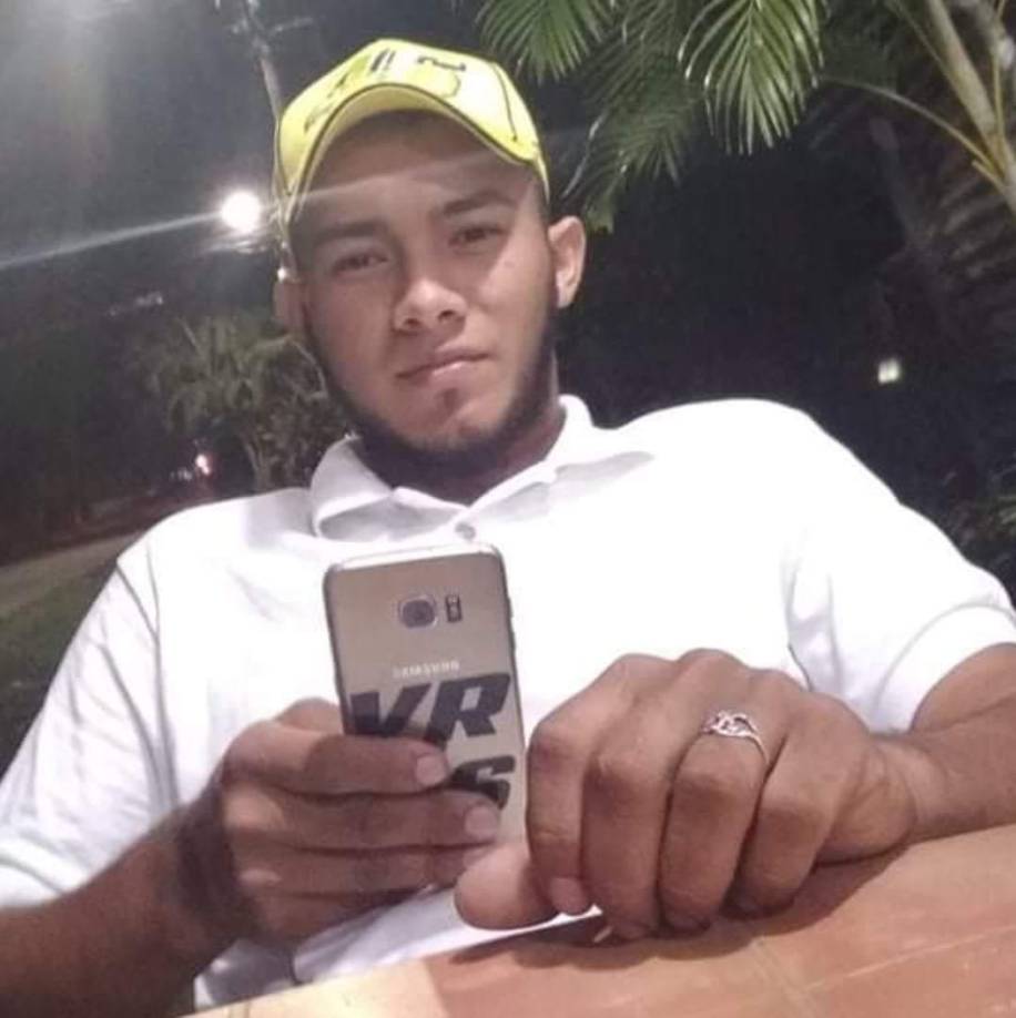 “Se nos fue un campeón”, escribieron en redes sociales las amistades de “El Chino”.