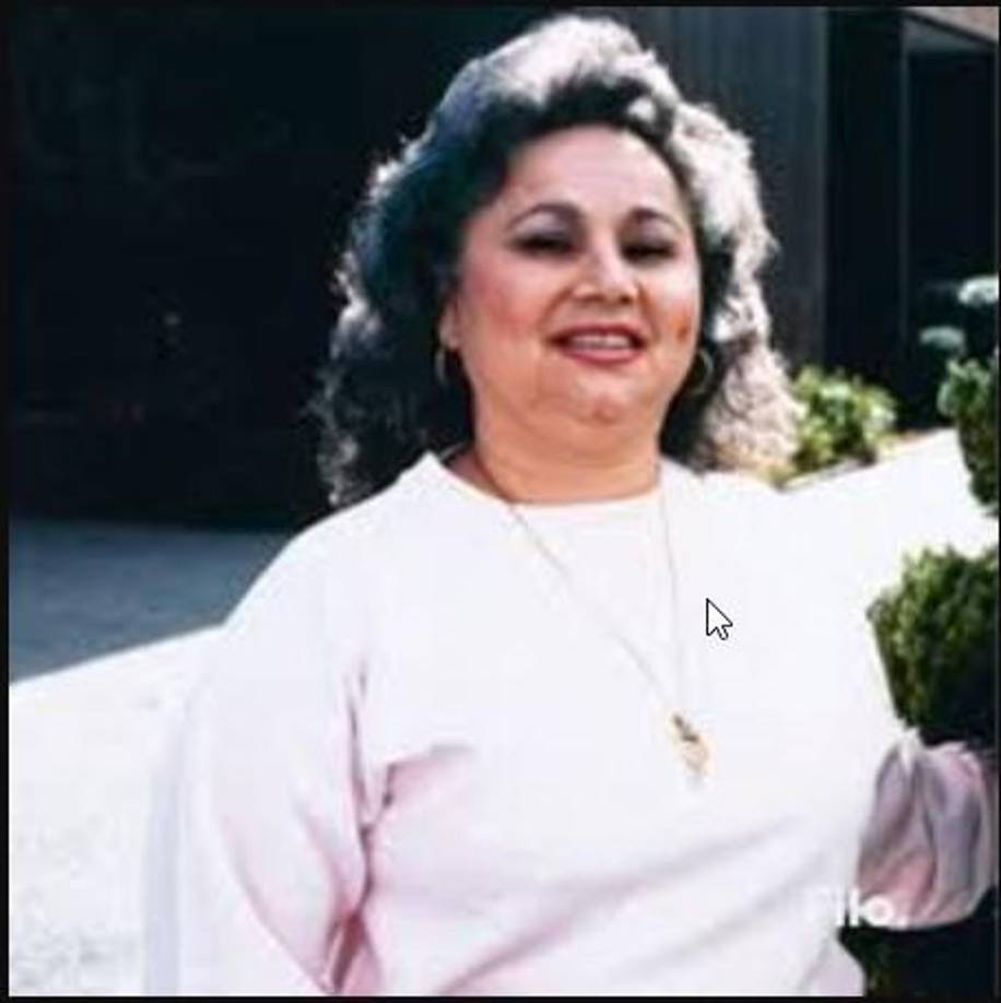 Ana Griselda Blanco Restrepo, conocida por sus alias de “La viuda negra” o “La madrina de la cocaína”, fue una narcotraficante y criminal colombiana y fundadora del Cartel de Medellín. La serie de Netflix, inspirada en ella se ha posicionada en el primer lugar. Repasemos los personajes principales en la vida real.