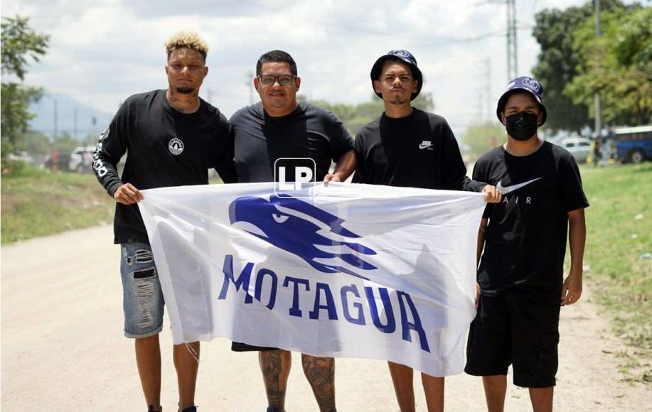 Los seguidores azules esperan celebrar la Copa 14 en el coloso sampedrano.