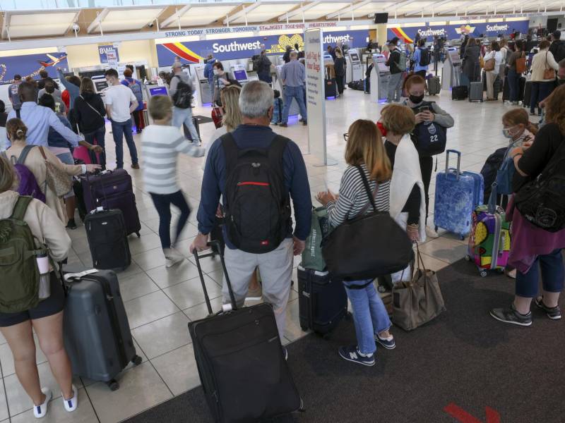Los turistas que viajen a EEUU a partir del 8 de noviembre deberá estar completamente inmunizados con las vacunas aprobadas por la OMS.