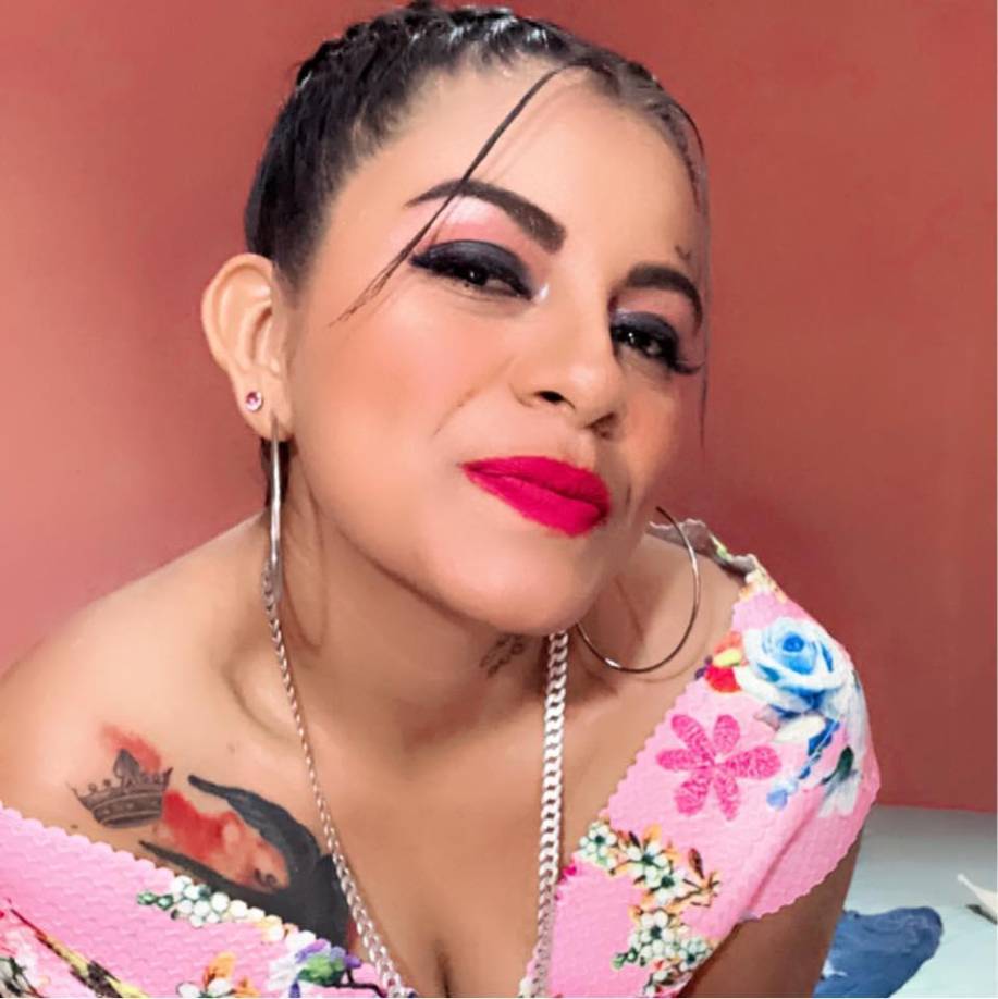 En el techo de una vivienda vecina localizaron un arma de fuego y municiones útiles.