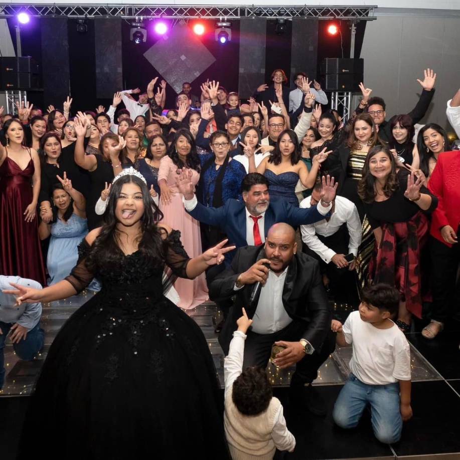 Y este momento lo compartió junto a sus amigos y familiares. 