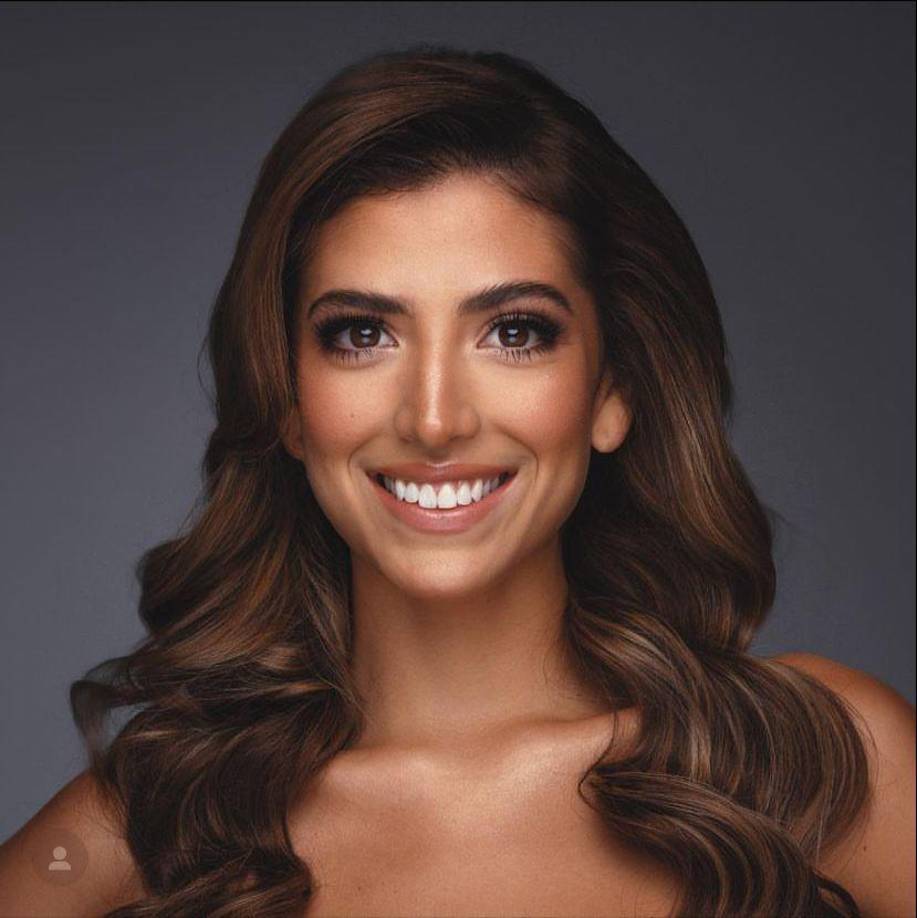 Lo cierto es que la reina de belleza fue objeto de muchas críticas tras ganar, debido a que no era la favorita de los salvadoreños. 