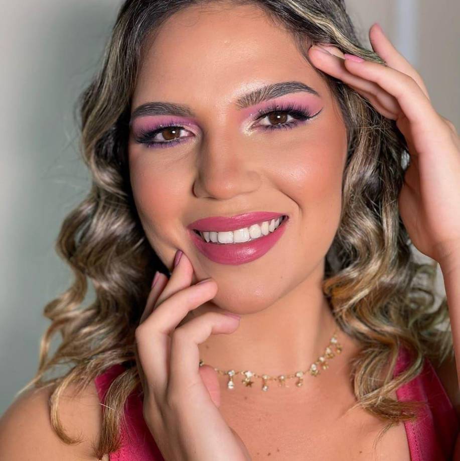 Yenice Cabrera Franco recibió un disparo en el brazo izquierdo y tuvo un orificio de salida por el brazo derecho. El proyectil atravesó a la víctima.