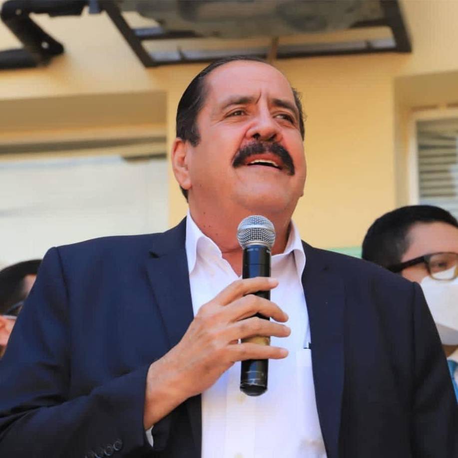 Carlos Zelaya fue nombrado secretario de la junta directiva del Congreso Nacional en 2022. Presentó la renuncia a su cargo en agosto de 2024 tras confesar que se reunió con narcotraficantes en 2013 para hablar sobre sobornos políticos. La misma tendría que ser aceptada por el pleno del Congreso Nacional. 