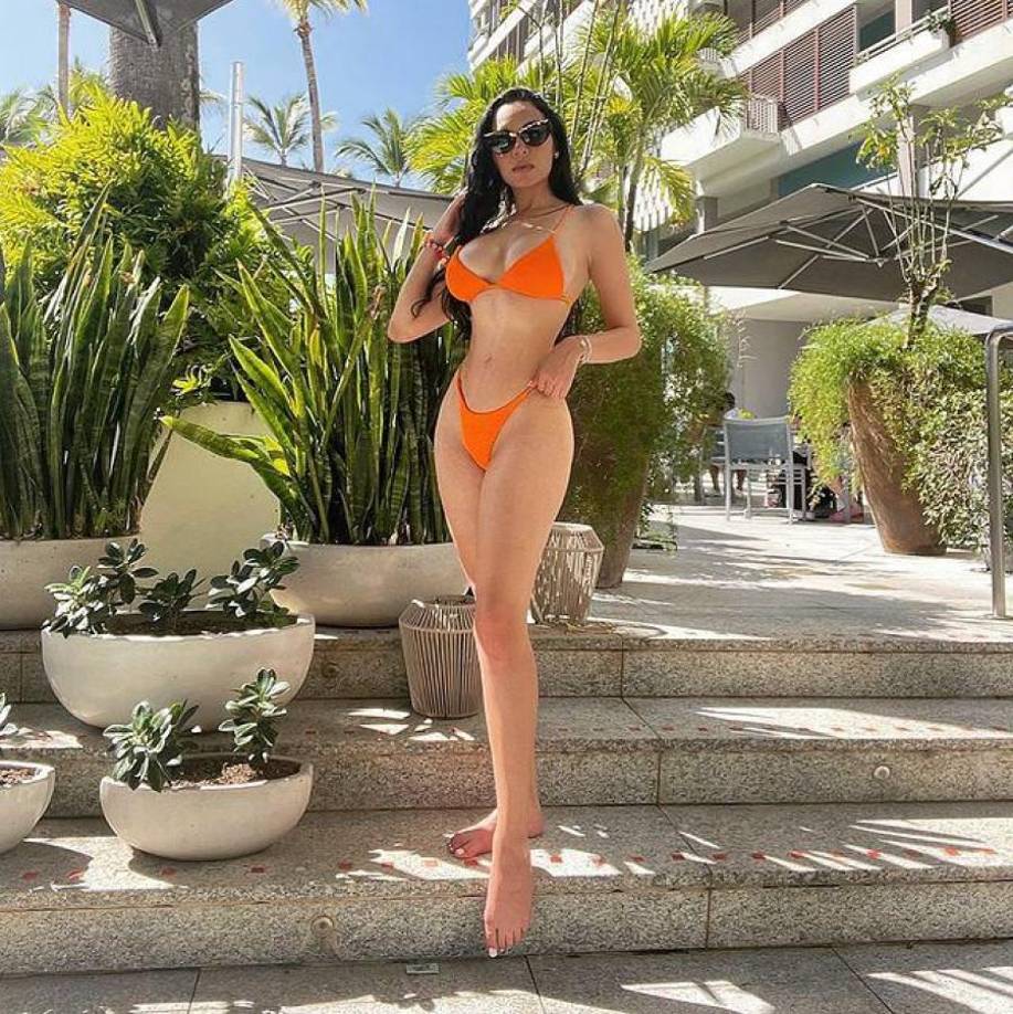 Silver sigue siendo modelo en la actualidad y le gusta mucho de salir a visitar lugares turísticos en muchas partes del Mundo.