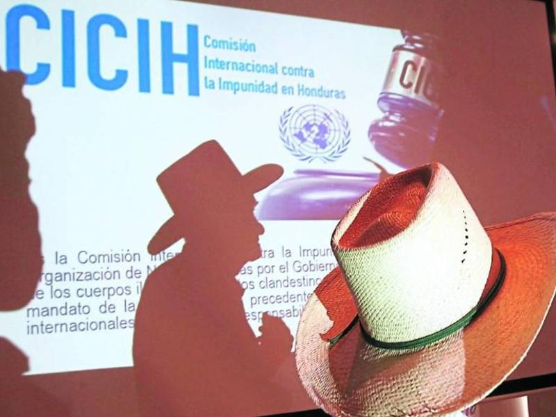 Imagen de archivo sobre una conferencia sobre la llegada de la CICIH a Honduras.