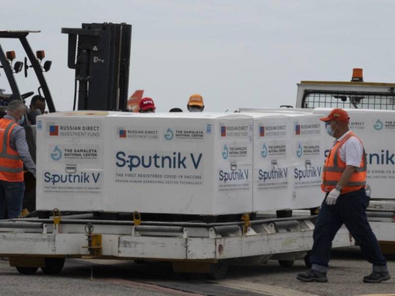 La vacuna rusa fue adquirida por varios países latinoamericanos en el pico más álgido de la pandemia.