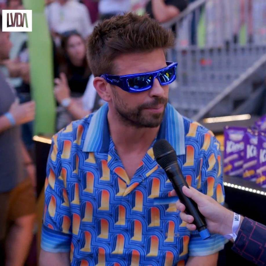 Gerard Piqué sorprendió con las gafas que lució en la previa a la Velada del Año 3.