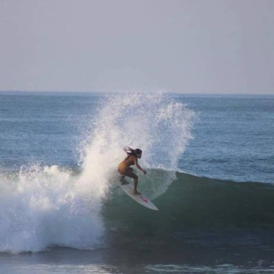 El suceso ocurrió mientras Díaz entrenaba en la playa de El Tunco, en la costa salvadoreña bañada por el Pacífico, en el departamento de La Libertad.<br/><br/>