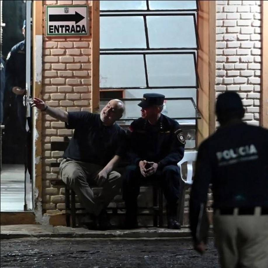 El motivo del asesinato también es desconocido. 