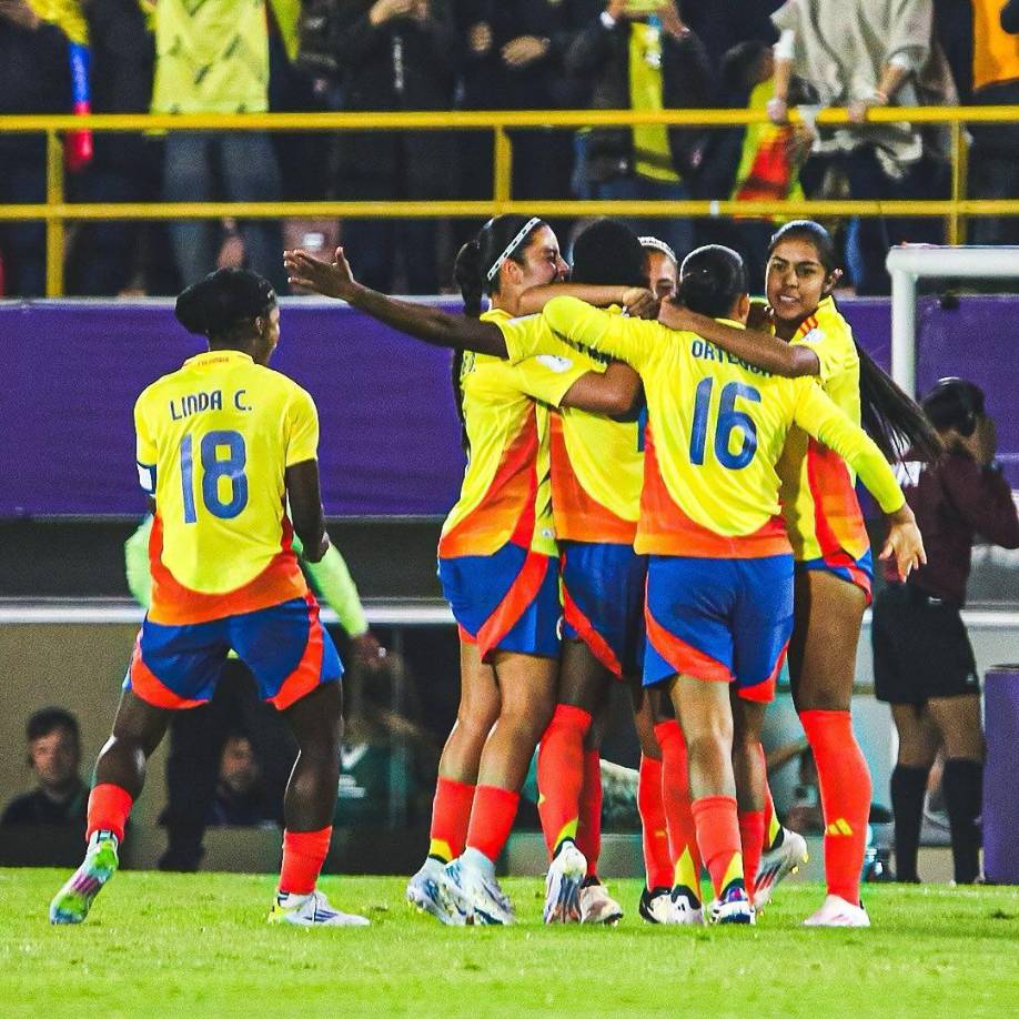 El nuevo sistema fue crucial en el partido entre Colombia y Australia, jugado ante unos 30.000 espectadores en el Estadio El Campín, en Bogotá.