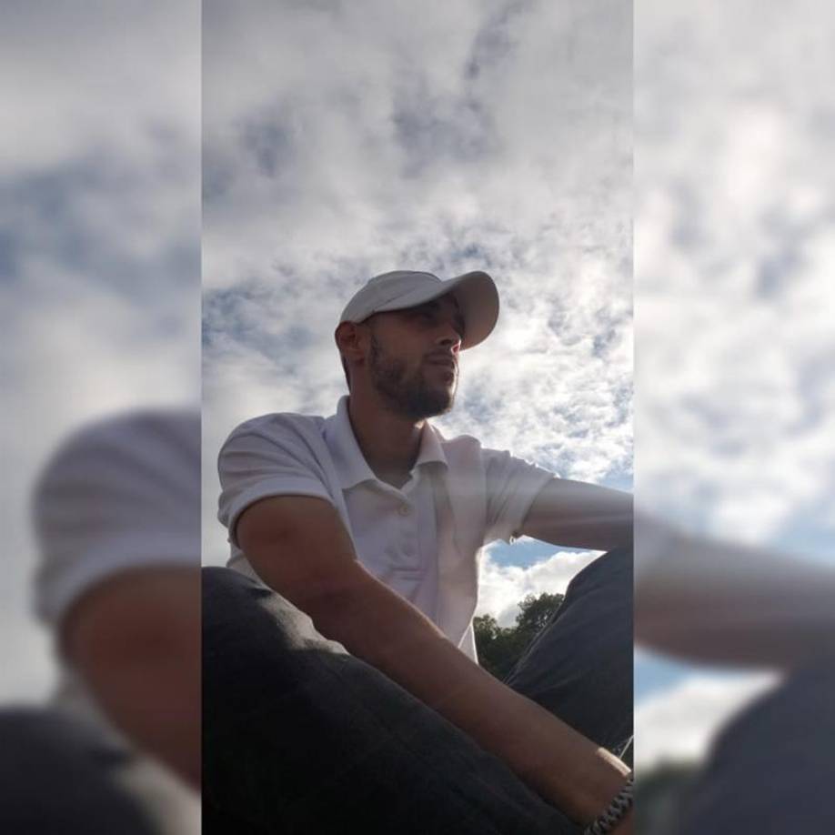 Los primeros en ser hallados fueron la pareja Roger Alberto Coleman (de 24 años) y Annie Rachel Villatoro (de 30).