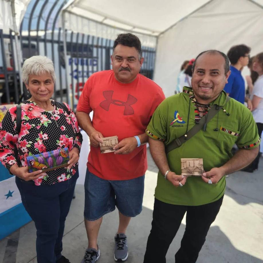 Los hondureños compraron los productos de sus compatriotas.