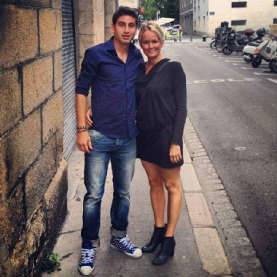 Aledran Bedoya , jugador de EUA con su esposa.