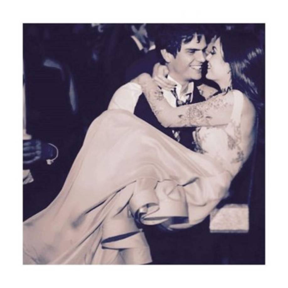 A casi un año de que comenzaran su noviazgo, la feliz pareja no podría estar más enamorada.