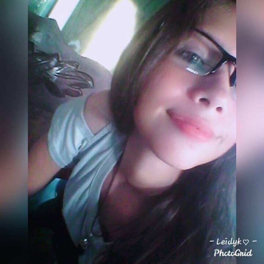 Poco después de pedir asistencia médica, la joven tuvo que afrontar dificultades para respirar e hinchazón en el cuello.