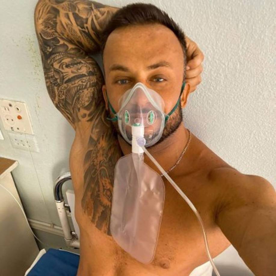 Sin embargo, tras su regreso de un viaje a Turquía, el influencer comenzó a experimentar síntomas del coronavirus y al realizarse varias pruebas dio positivo por covid 19.