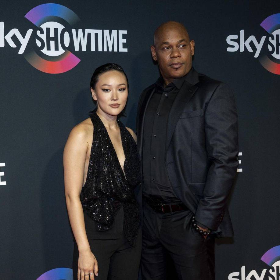 Sus otros créditos incluyen los programas australianos “Reef Break”, “Troppo” y “Bad Behaviour”, así como la película de terror independiente “Sissy”. Próximamente aparecerá en la serie precuela de Max “Dune: Prophecy”, que se emitirá en noviembre en el servicio de streaming. 