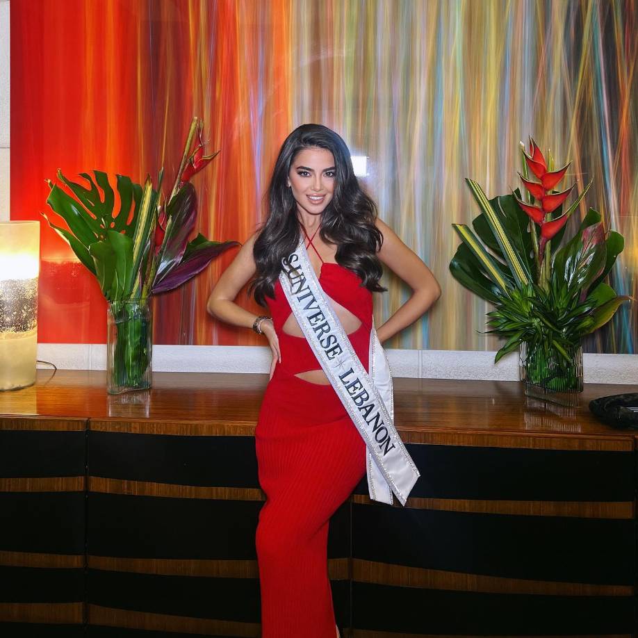 Pero detrás de todo el brillo y el glamour, ¿quién es ella? El medio Arab News habló con la aspirante a reina de belleza antes de su debut en Miss Universo.