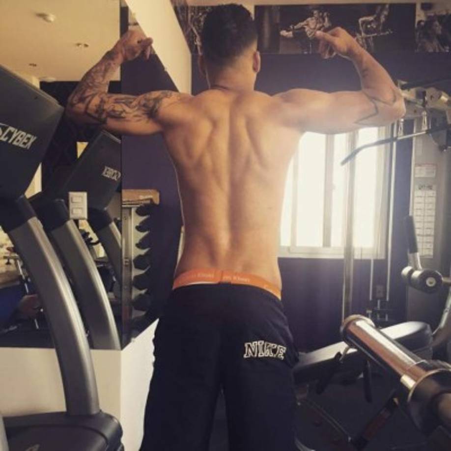 Dedicaba horas intensas al ejercicio para mantenerse en forma y estar a tono con las exigencias del fútbol.