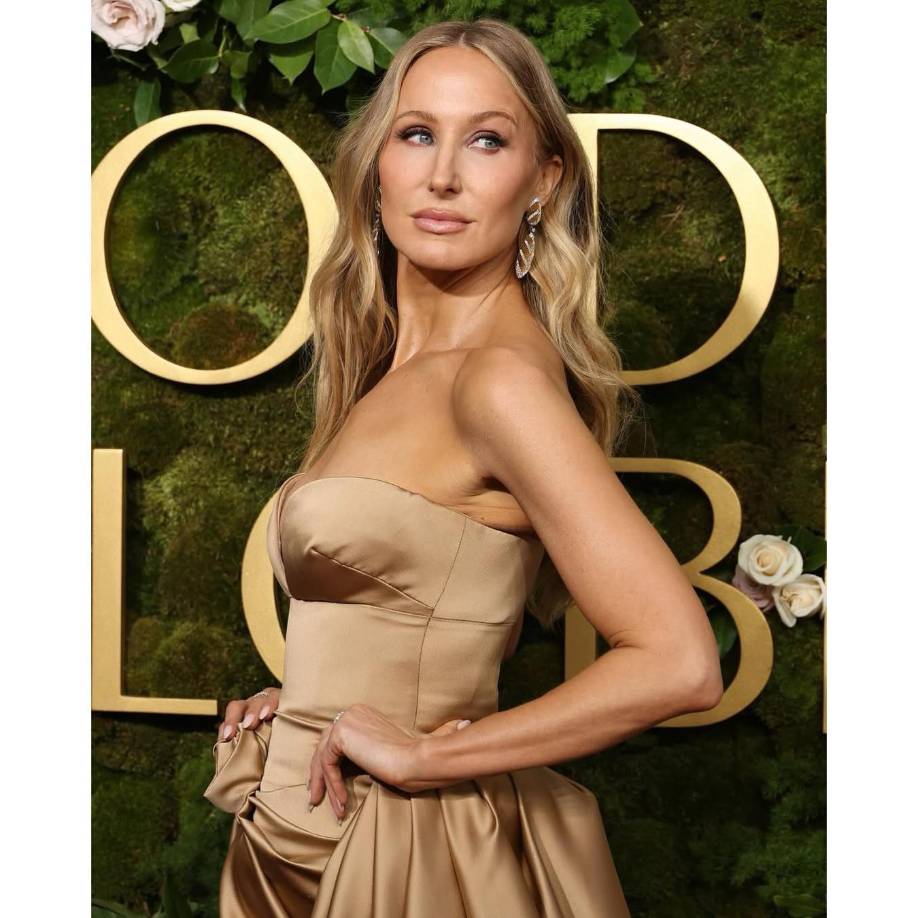 <i>“Estoy absolutamente encantada de presentar los Globos de Oro. [...] </i><i><b>Los Globos de Oro no solo son una gran noche para la televisión y el cine, sino también para la comedia”.</b></i>