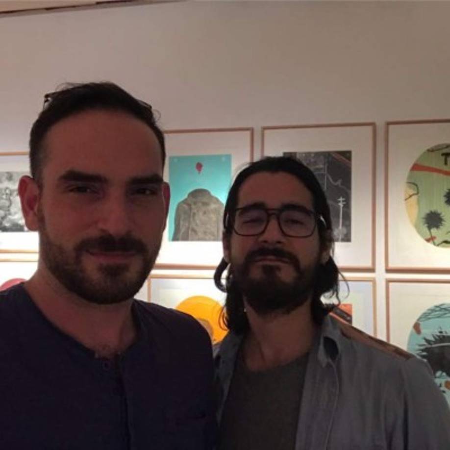 Carlos Mendoza realizó una publicación en redes sociales para formalizar su relación su pareja de nombre Rodrigo.