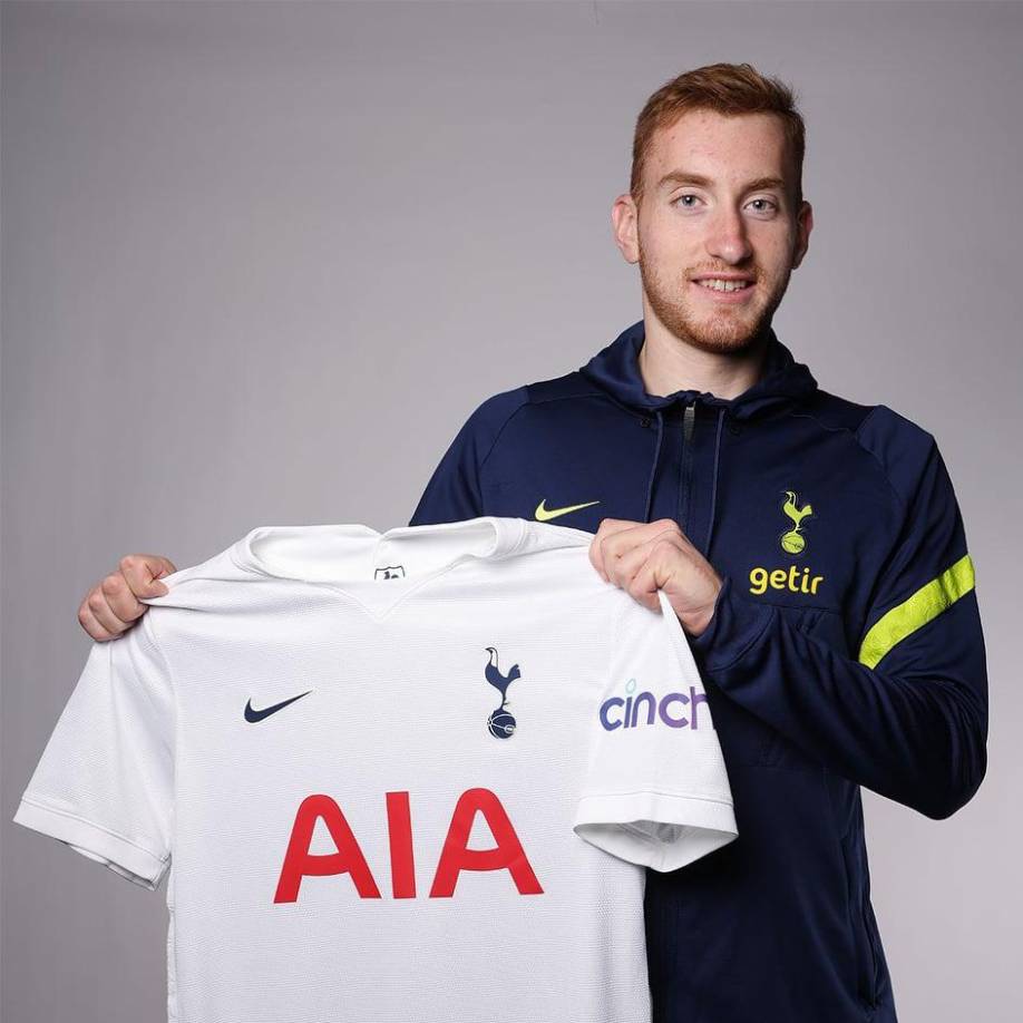 Dejan Kulusevski fue anunciado como nuevo fichaje del Tottenham, llega procedente de la Juventus. Llega a préstamo por 18 meses con opción de compra.